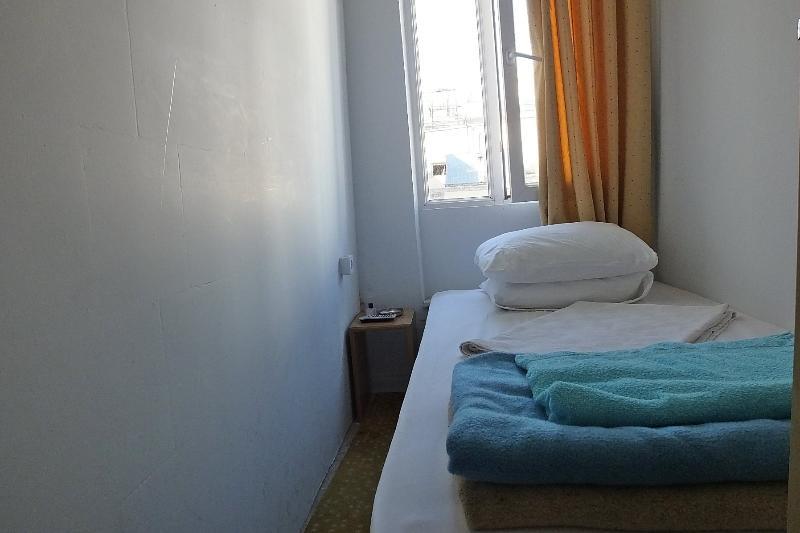 Aziz Pansiyon Antalia Esterno foto